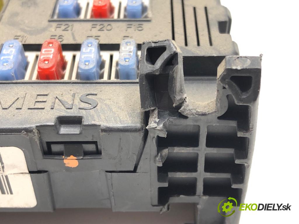 PEUGEOT 407 (6D_) 2004 - 2011    1.6 HDi 110 (6D9HZC, 6D9HYC) 80 kW [109 KM] olej napędowy 2004 - 2010  modul BSI S120104700N (Pojistkové skříňky)