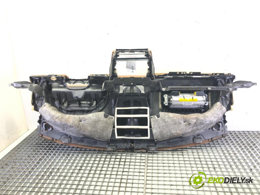 PORSCHE CAYENNE (9PA) 2002 - 2010    S 4.5 250 kW [340 KM] benzyna 2002 - 2007  Palubná doska silentbloku ZÁBORY: pasy