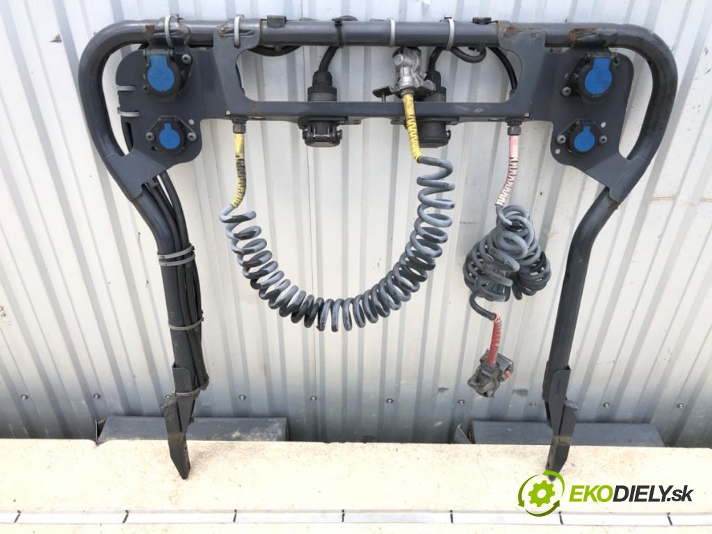 SCANIA   2012    Výstuha PRIPOJENIE: KÁBLE: ČELENKA: 