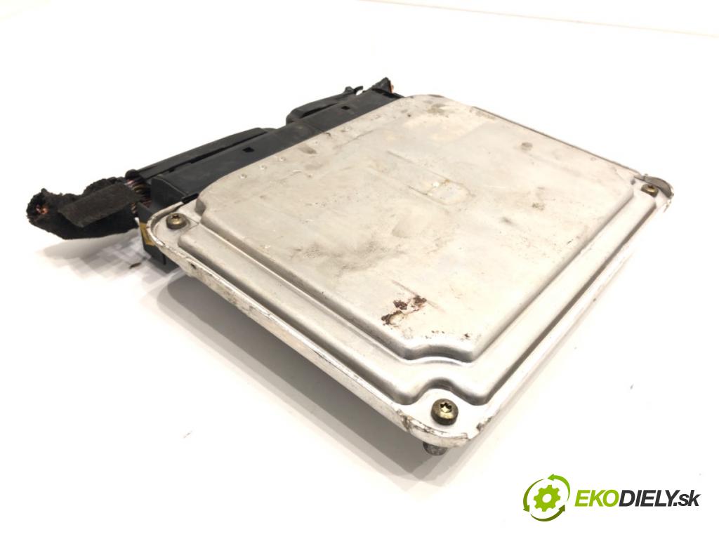 AUDI A3 (8L1) 1996 - 2006    1.8 92 kW [125 KM] benzyna 1996 - 2003  riadiaca jednotka Motor 8D1906018 0261204965 (Riadiace jednotky)