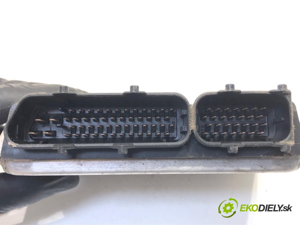SEAT AROSA (6H1) 1997 - 2004    1.0 37 kW [50 KM] benzyna 1997 - 2004  riadiaca jednotka Motor 030906032DR (Riadiace jednotky)
