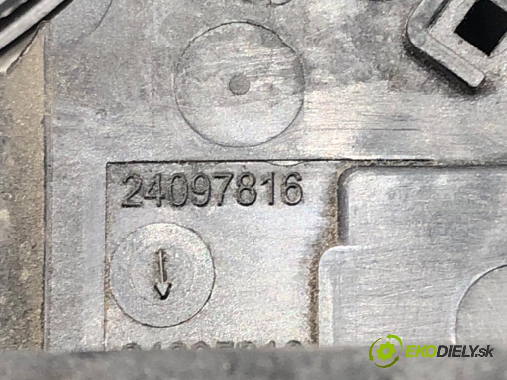 PEUGEOT 207 (WA_, WC_) 2006 - 2015    1.4 54 kW [73 KM] benzyna 2006 - 2013  zámok dveře pravý přední část 24097816