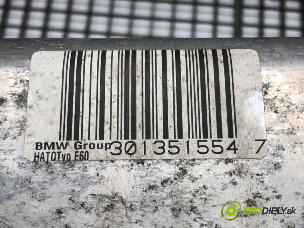 BMW 5 Touring (E61) 2004 - 2010    530 d 173 kW [235 KM] olej napędowy 2007 - 2010  výztuha zadní část