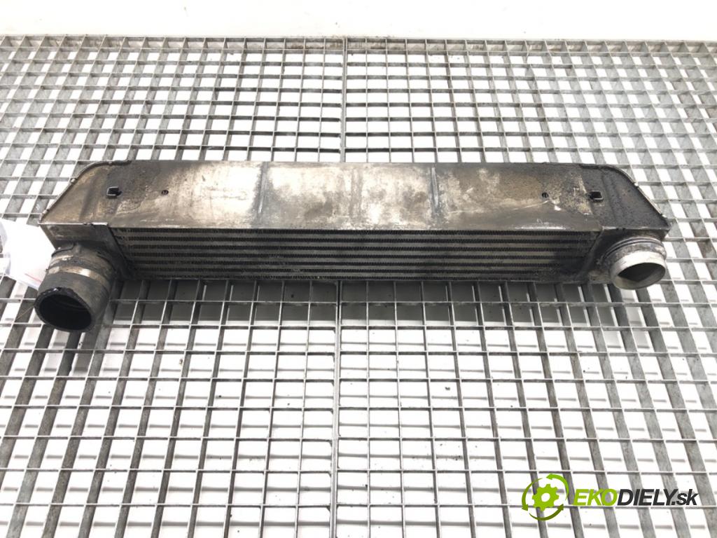 BMW 5 Touring (E61) 2004 - 2010    530 d 173 kW [235 KM] olej napędowy 2007 - 2010  intercooler  (Chladiče nasávaného vzduchu (intercoolery))