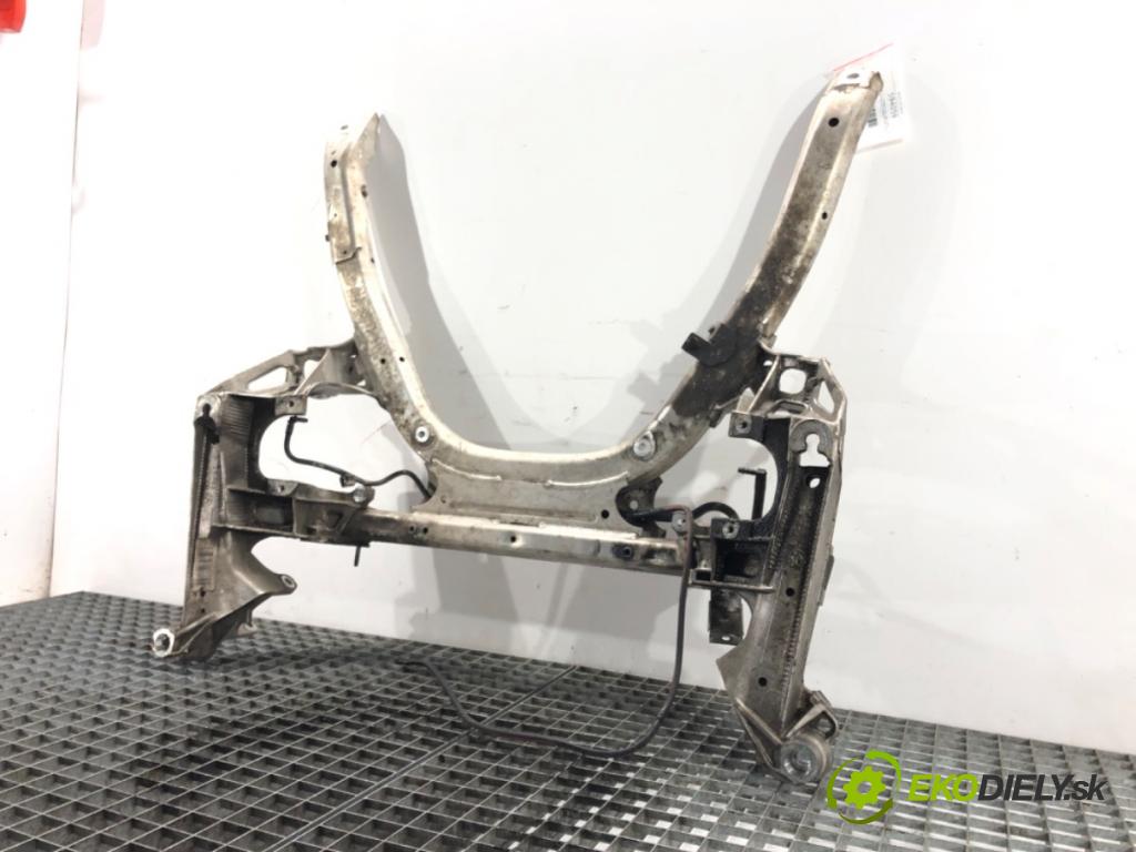 BMW 5 Touring (E61) 2004 - 2010    530 d 173 kW [235 KM] olej napędowy 2007 - 2010  výztuha pod motor  (Výztuhy přední)