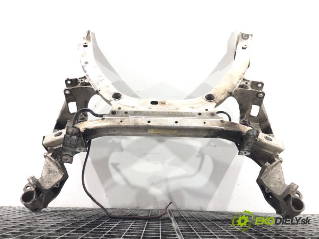 BMW 5 Touring (E61) 2004 - 2010    530 d 173 kW [235 KM] olej napędowy 2007 - 2010  výztuha pod motor  (Výztuhy přední)