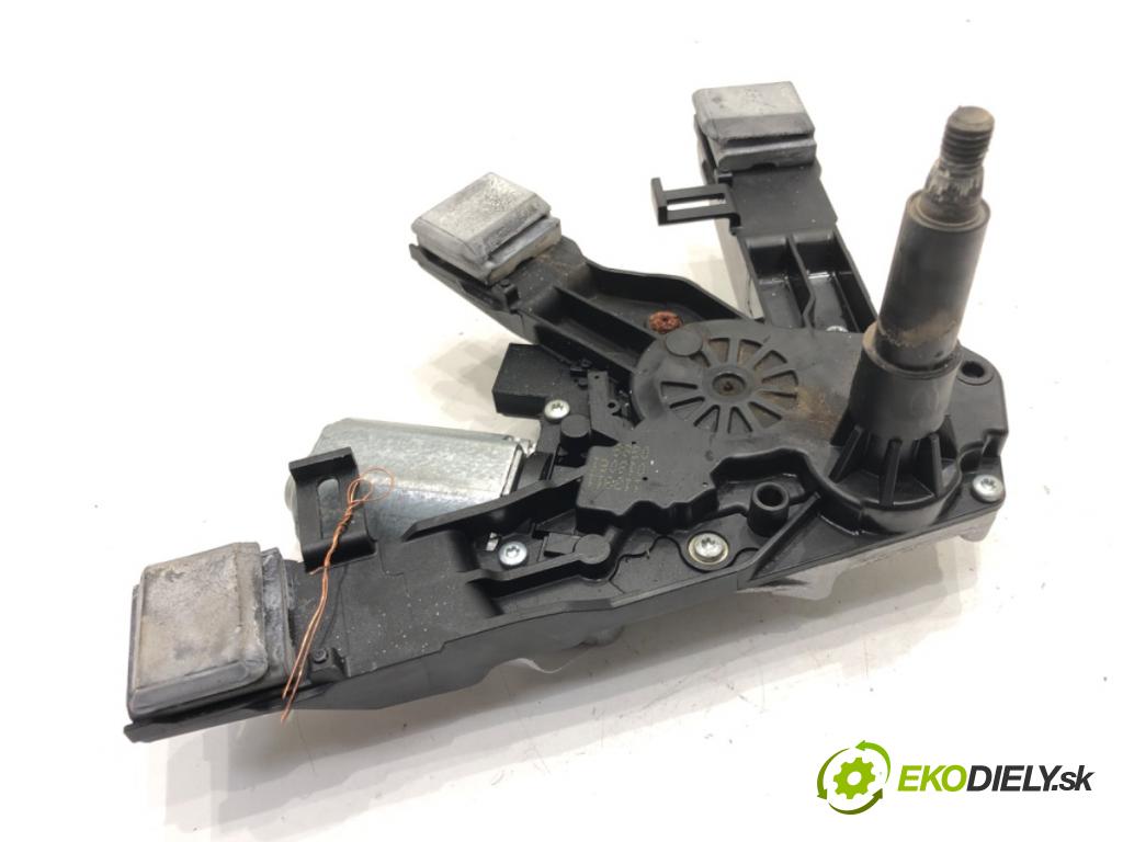 PEUGEOT 308 SW II (LC_, LJ_, LR_, LX_, L4_) 2014 - 2021    1.6 BlueHDi 120 88 kW [120 KM] olej napędowy 2014 - 2021  Motor stieračov zad 9819523180
