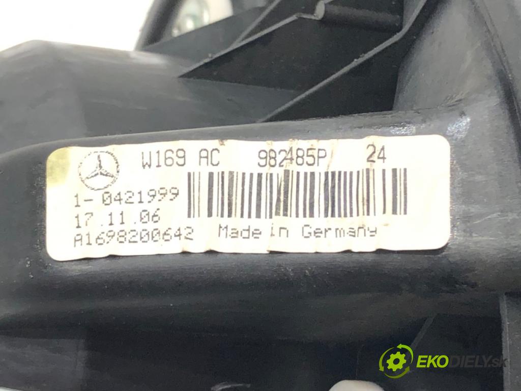 MERCEDES-BENZ KLASA A (W169) 2004 - 2012    A 150 (169.031, 169.331) 70 kW [95 KM] benzyna 2004 - 2012  ventilátor kúrenia A1698200642