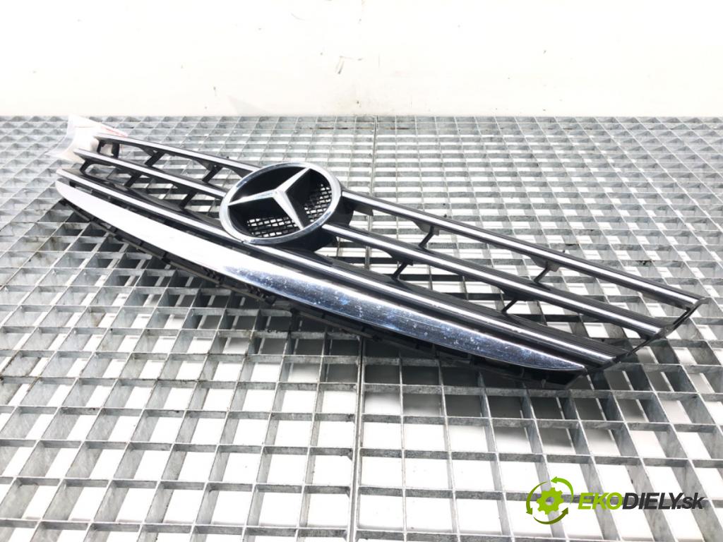 MERCEDES-BENZ KLASA A (W169) 2004 - 2012    A 150 (169.031, 169.331) 70 kW [95 KM] benzyna 2004 - 2012  mřížka maska A1698801483 (Mřížky (masky) chladičů)