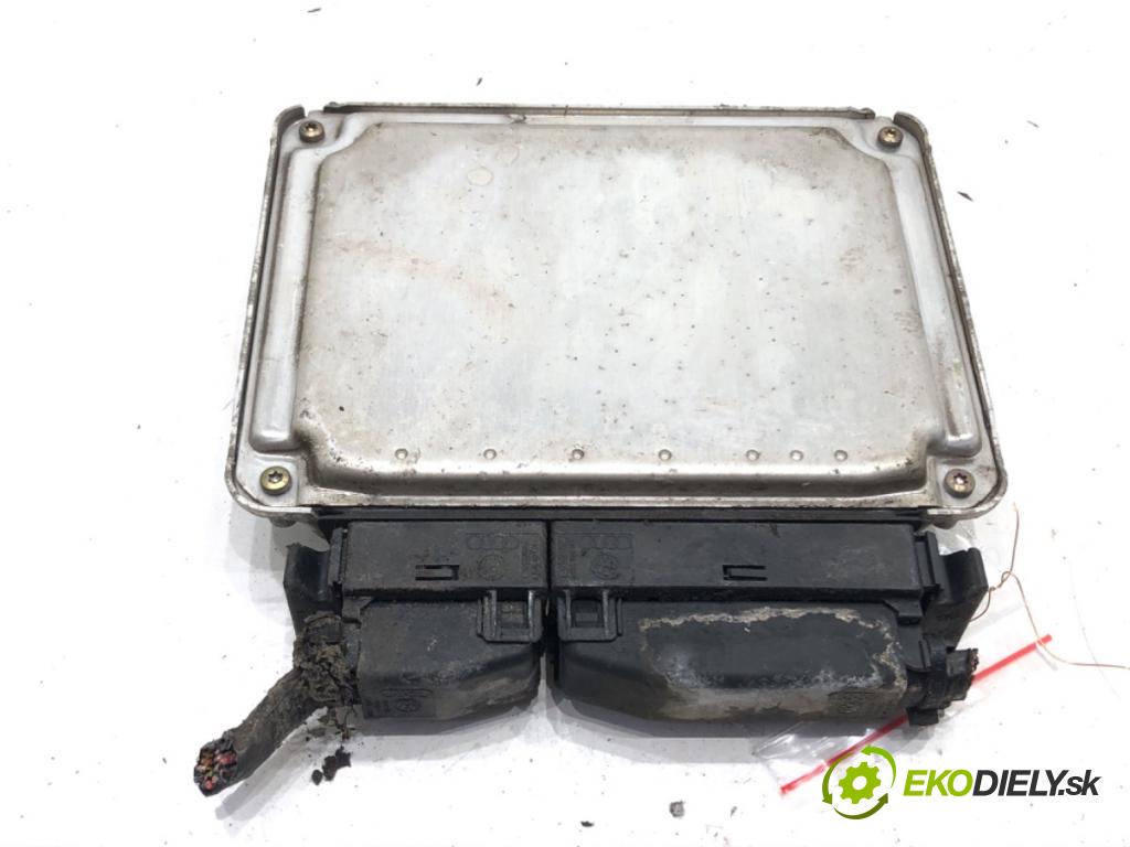 VW POLO (6N2) 1999 - 2001    1.4 44 kW [60 KM] benzyna 1999 - 2001  riadiaca jednotka Motor 030906032CG (Riadiace jednotky)
