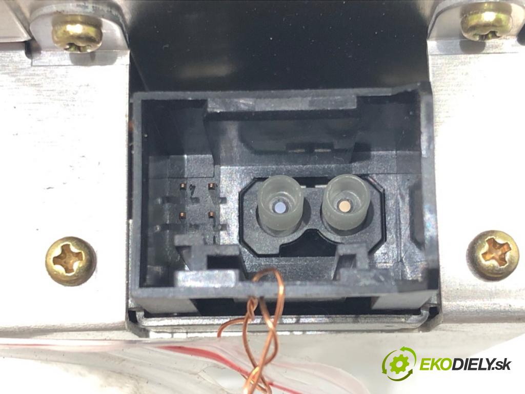 BMW 5 (E60) 2001 - 2010    530 d 160 kW [218 KM] olej napędowy 2002 - 2005  Menič CD 6935939 (CD meniče)