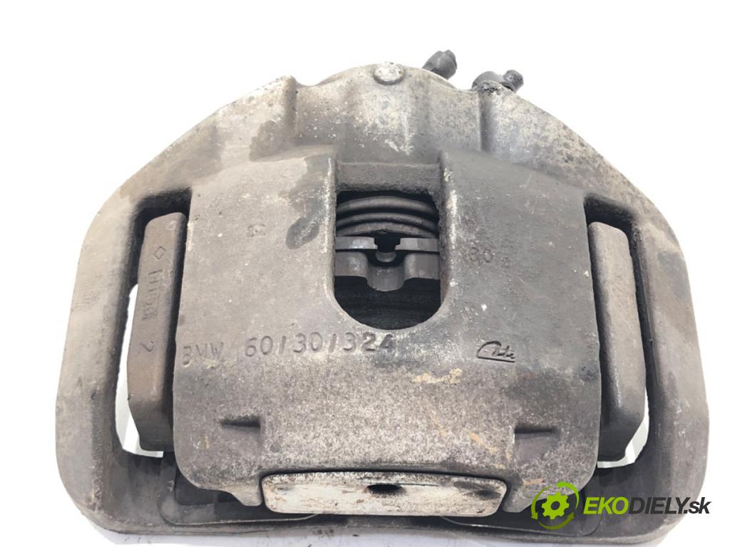 BMW 5 (E60) 2001 - 2010    530 d 160 kW [218 KM] olej napędowy 2002 - 2005  Brzdič strmeň pravy predný 
