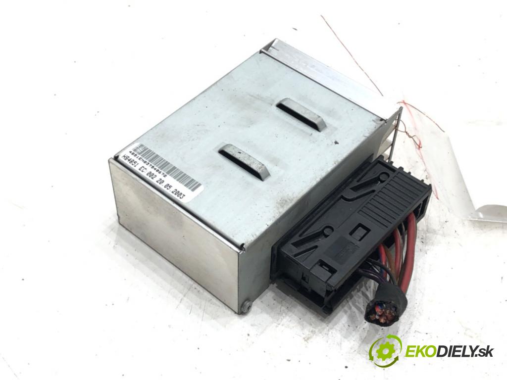 BMW 5 (E60) 2001 - 2010    530 d 160 kW [218 KM] olej napędowy 2002 - 2005  Zosilňovač 6512-06-920461 (Zosilňovače)