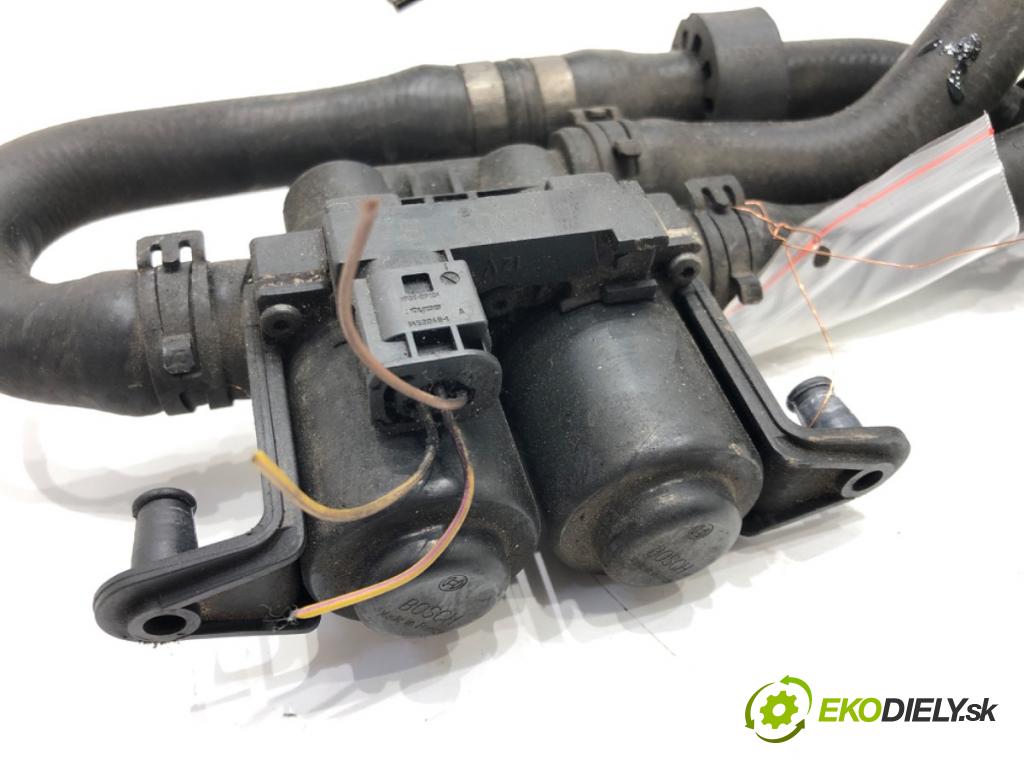 BMW 5 (E60) 2001 - 2010    530 d 160 kW [218 KM] olej napędowy 2002 - 2005  Magnetický ventil vody 6927915 (Ostatné)