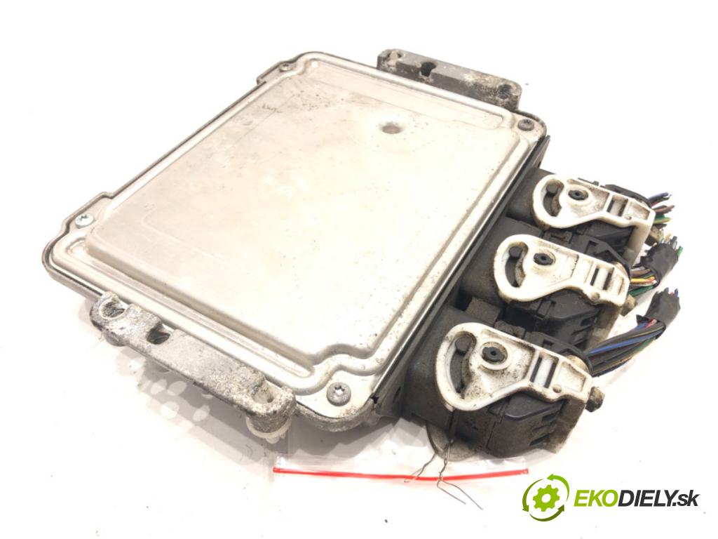 FORD FOCUS II Turnier (DA_, FFS, DS) 2004 - 2012    1.6 TDCi 80 kW [109 KM] olej napędowy 2004 - 2012  riadiaca jednotka Motor 5M51-12A650-TB (Riadiace jednotky)