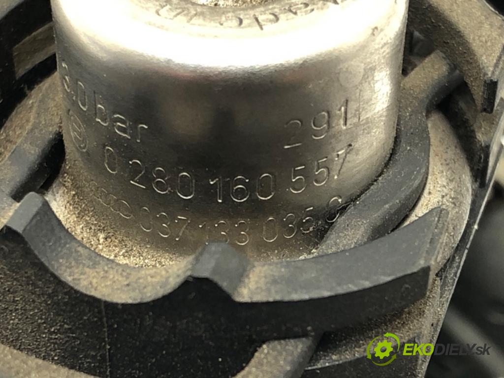 VW LUPO I (6X1, 6E1) 1998 - 2005    1.4 44 kW [60 KM] benzyna 2000 - 2005  Lišta vstrekovacia 0280160557 (Vstrekovacie lišty)