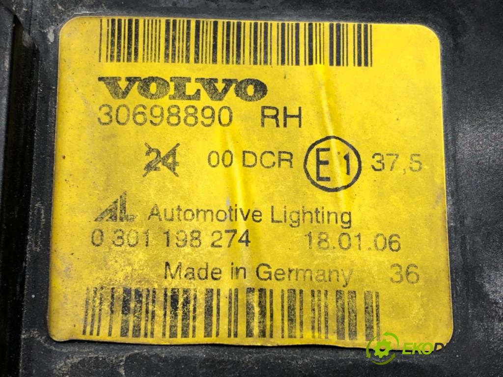 VOLVO V50 (545) 2003 - 2012    2.0 D 100 kW [136 KM] olej napędowy 2004 - 2010  Svetlomet pravy predný XENON 30698890