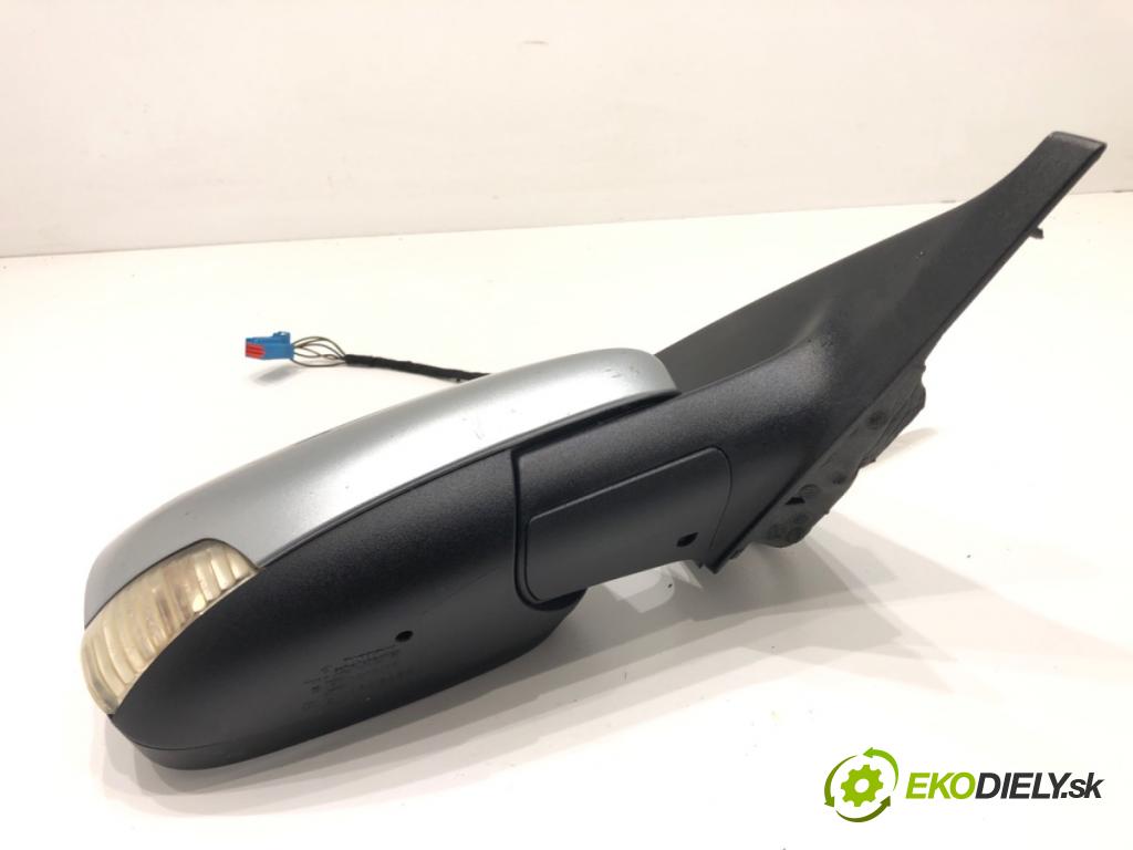 VOLVO V50 Kombi 2006 100 kW 2.0 D 1998 Spätné zrkadlo pravy