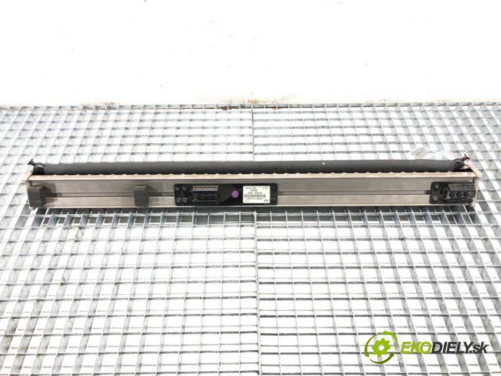 VOLVO V50 (545) 2003 - 2012    2.0 D 100 kW [136 KM] olej napędowy 2004 - 2010  Roleta sieťka 351910-0974 (Ostatné)