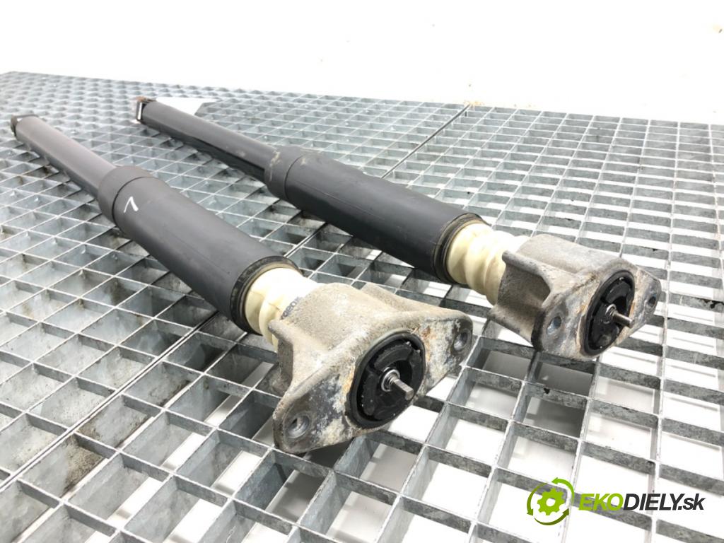 VOLVO V50 (545) 2003 - 2012    2.0 D 100 kW [136 KM] olej napędowy 2004 - 2010  tlmič zad ľavy pravy