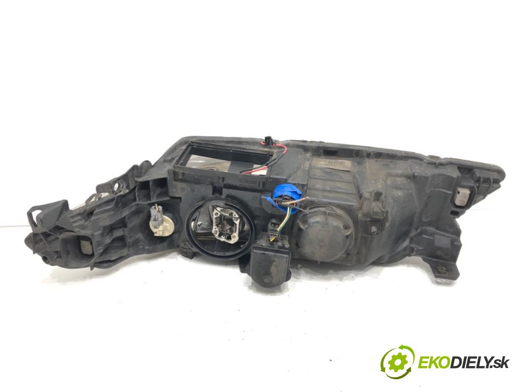 RENAULT LAGUNA II (BG0/1_) 2001 - 2007    1.8 16V (BG0B, BG0M) 88 kW [120 KM] benzyna 2001 - 2007  Svetlomet pravy predný XENON 8200002466