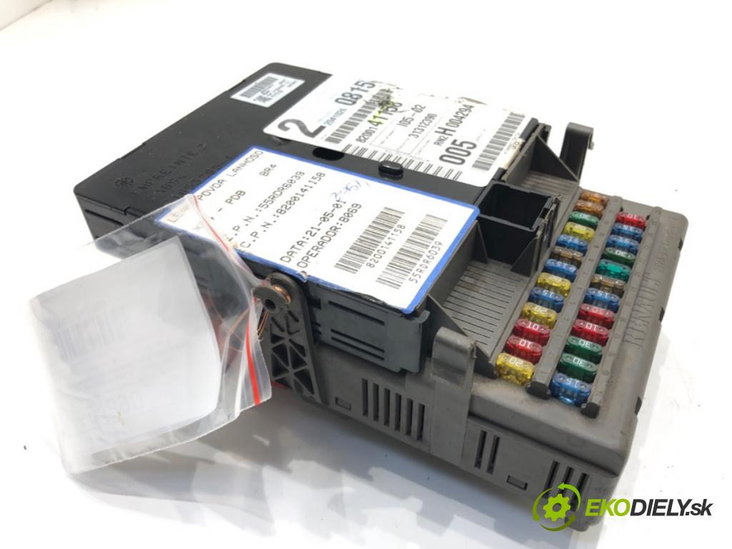 RENAULT LAGUNA II (BG0/1_) 2001 - 2007    1.8 16V (BG0B, BG0M) 88 kW [120 KM] benzyna 2001 - 2007  modul BSI 8200141158 (Pojistkové skříňky)