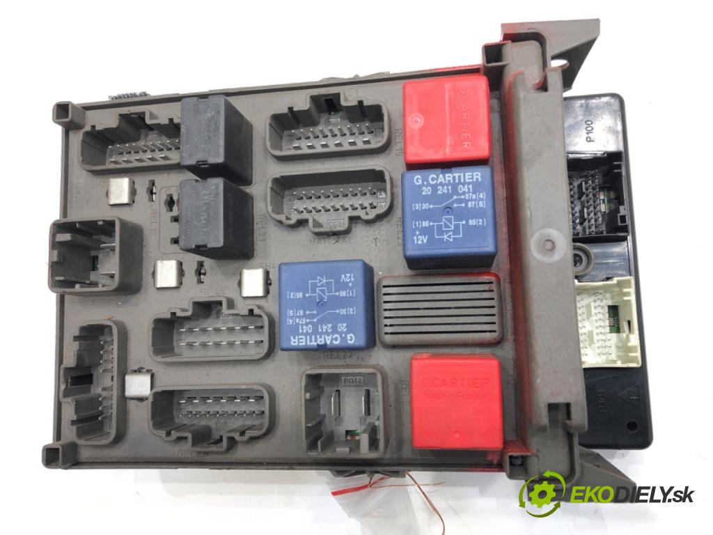 RENAULT LAGUNA II (BG0/1_) 2001 - 2007    1.8 16V (BG0B, BG0M) 88 kW [120 KM] benzyna 2001 - 2007  modul BSI 8200141158 (Pojistkové skříňky)