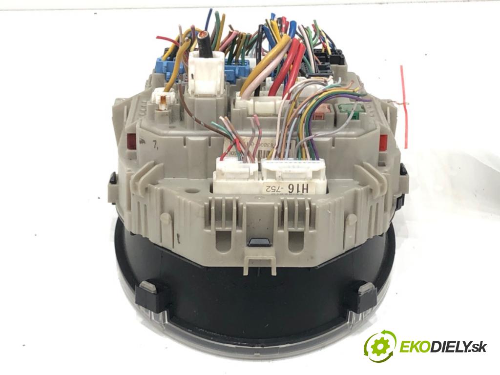 TOYOTA AYGO (_B1_) 2005 - 2014    1.0 (KGB10_) 50 kW [68 KM] benzyna 2005 - 2014  Prístrojovka 83800-0H160 (Prístrojové dosky, displeje)