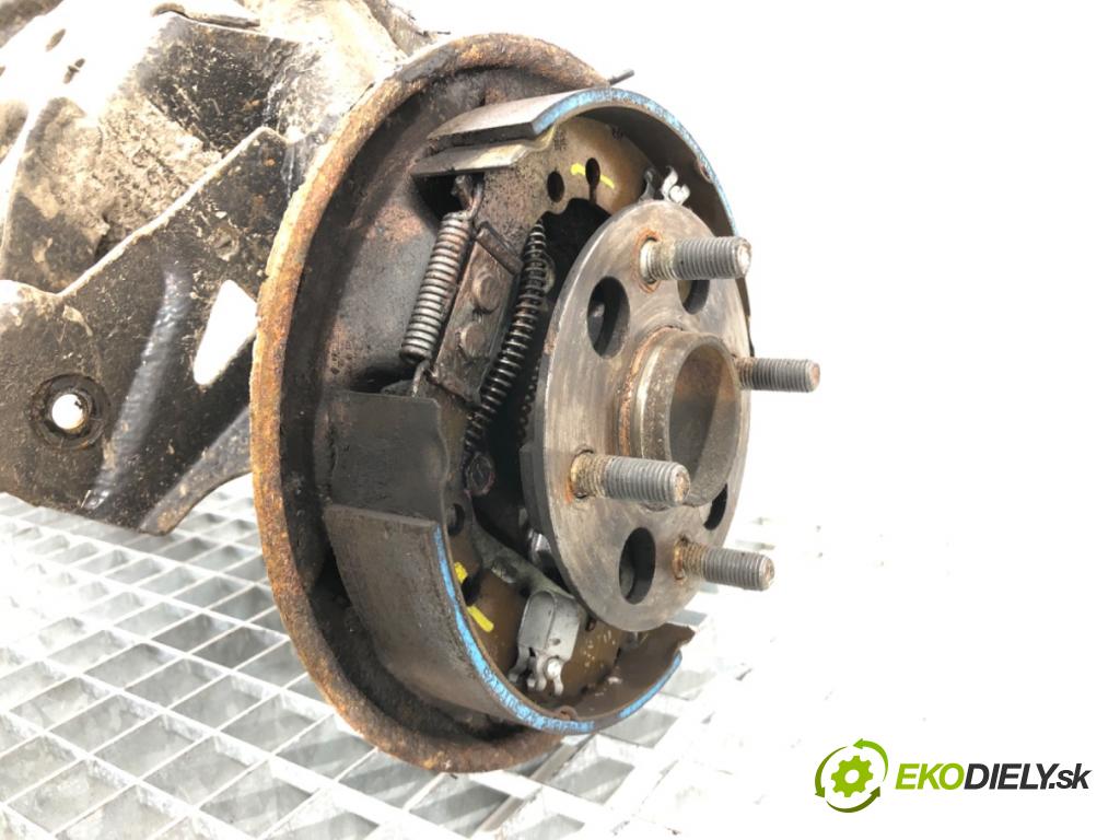 TOYOTA YARIS (_P9_) 2005 - 2014    1.3 VVT-i (SCP90_) 64 kW [87 KM] benzyna 2005 - 2010  výztuha zadní část