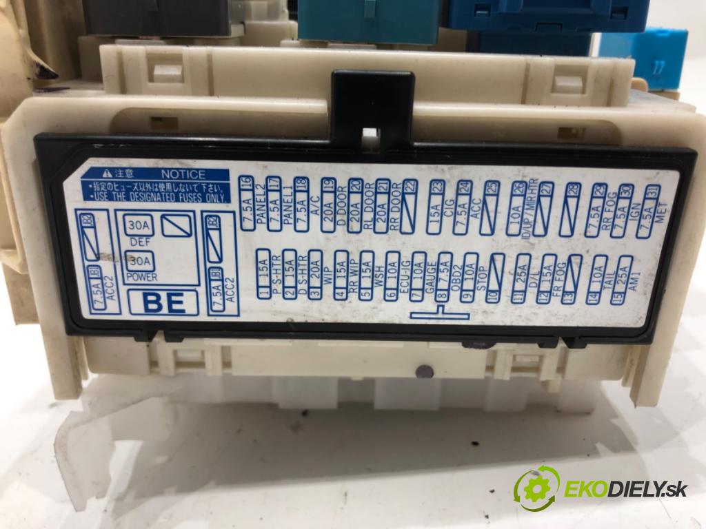 TOYOTA YARIS (_P9_) 2005 - 2014    1.3 VVT-i (SCP90_) 64 kW [87 KM] benzyna 2005 - 2010  modul BSI  (Pojistkové skříňky)