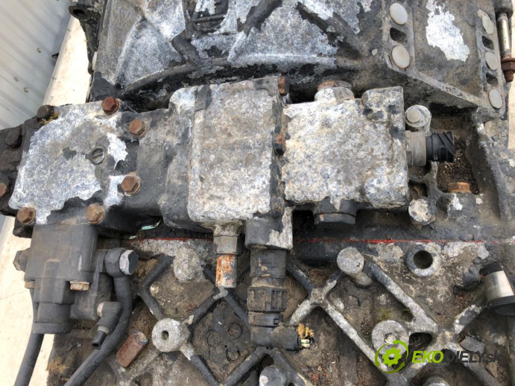 RENAULT TRUCKS PREMIUM Platforma / podwozie 2001 249 kW Distribution 340.26D 249 kW [339 KM] olej napędowy 1996 - 2022 9839 Prevodovka 16S151 (Prevodovka)