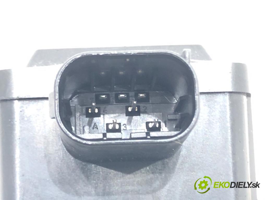 TOYOTA COROLLA Verso (ZER_, ZZE12_, R1_) 2004 - 2009    1.8 (ZNR11_) 95 kW [129 KM] benzyna 2004 - 2009  Snímač ESP 89183-02020