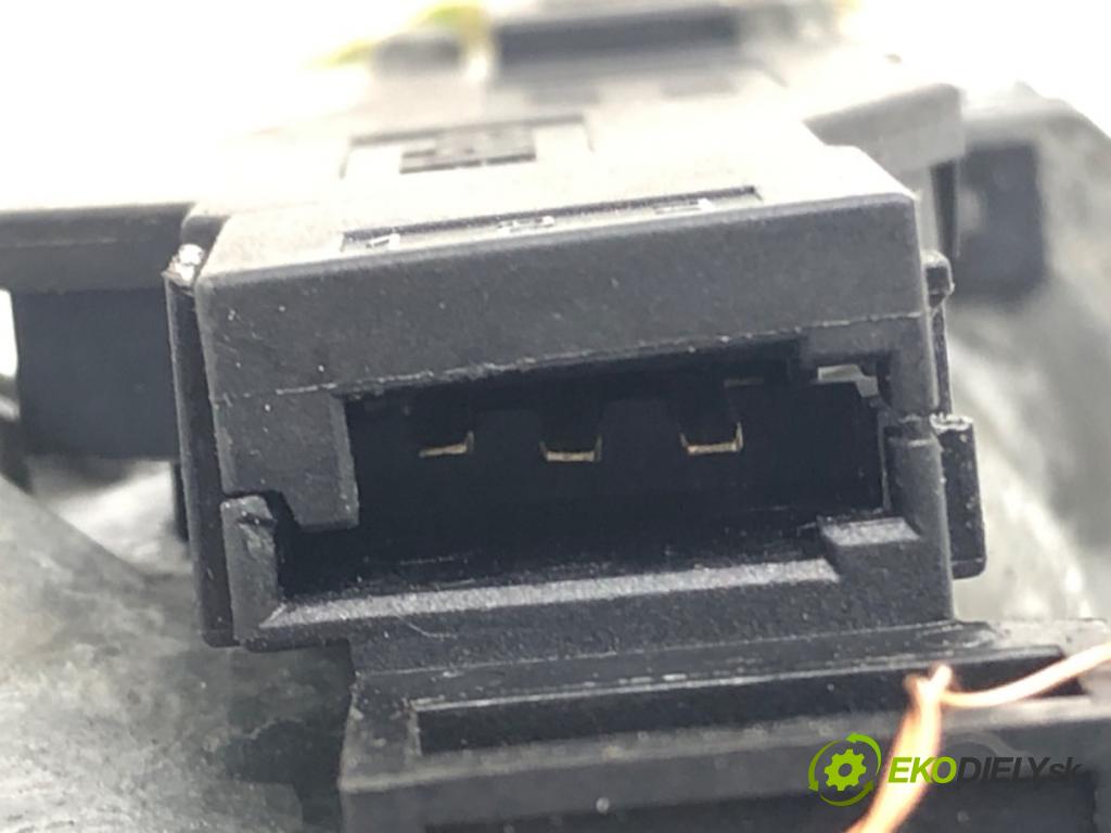 FIAT GRANDE PUNTO (199_) 2005 - 2022    1.4 (199AXB11, 199AXB1A, 199BXB1A, 199AXL1A) 57 kW [77 KM] benzyna 2005 - 2015  Motor stieračov zad 51757867