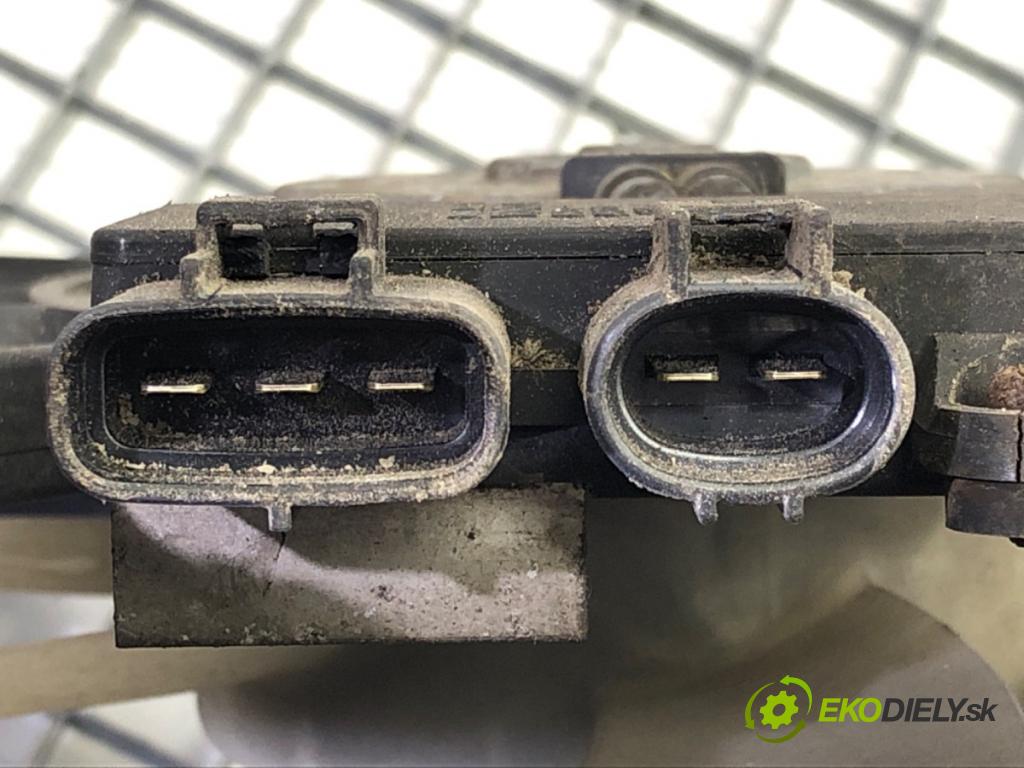 TOYOTA AURIS (_E15_) 2006 - 2012    1.4 D-4D (NDE150_) 66 kW [90 KM] olej napędowy 2007 - 2012  Ventilátor chladiča 89257-12020 (Ventilátory)