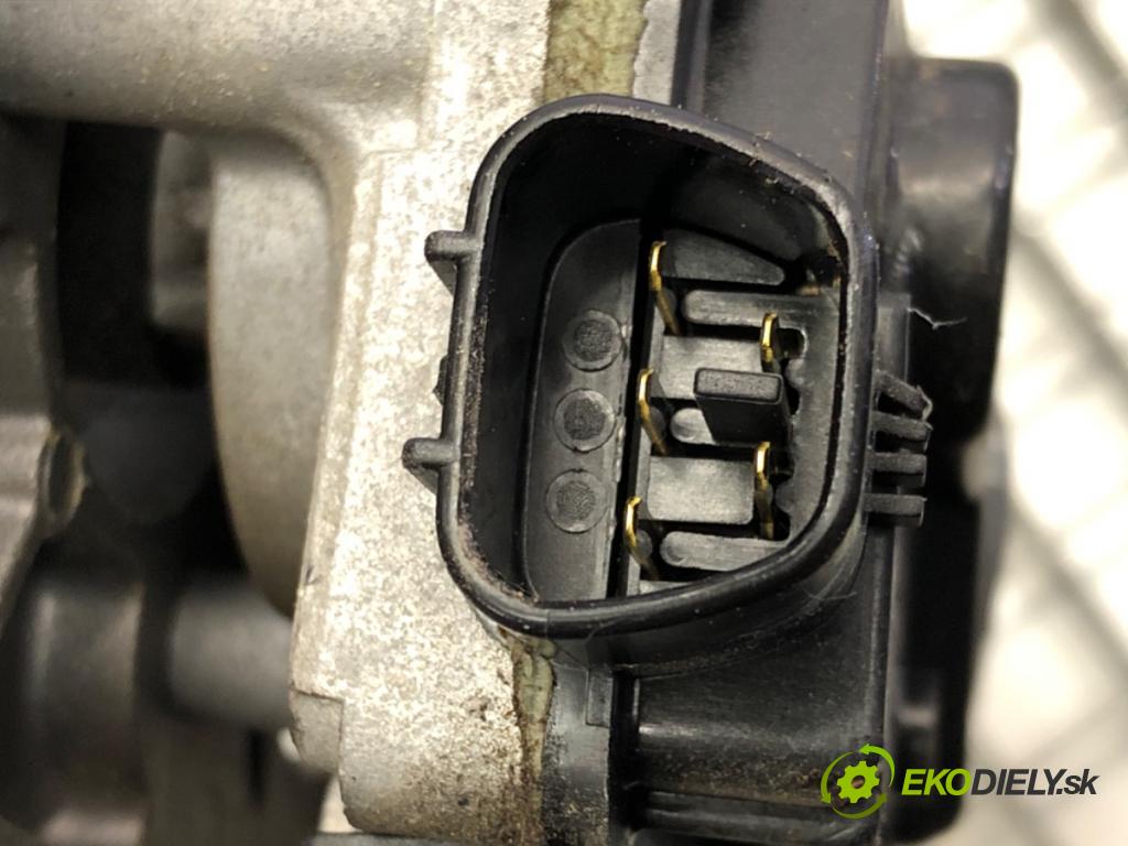 TOYOTA AURIS (_E15_) 2006 - 2012    1.4 D-4D (NDE150_) 66 kW [90 KM] olej napędowy 2007 - 2012  Mechanizmus stieračov predný 85110-02190 (Motorčeky stieračov predné)