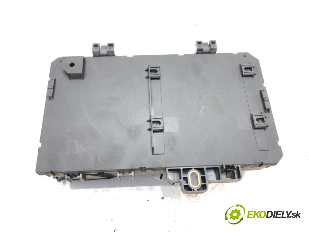 OPEL ZAFIRA B Nadwozie pełne/minivan (A05) 2005 - 2015    1.8 VAN (M75) 103 kW [140 KM] benzyna 2005 - 2015  modul BSI 13220829HN (Pojistkové skříňky)