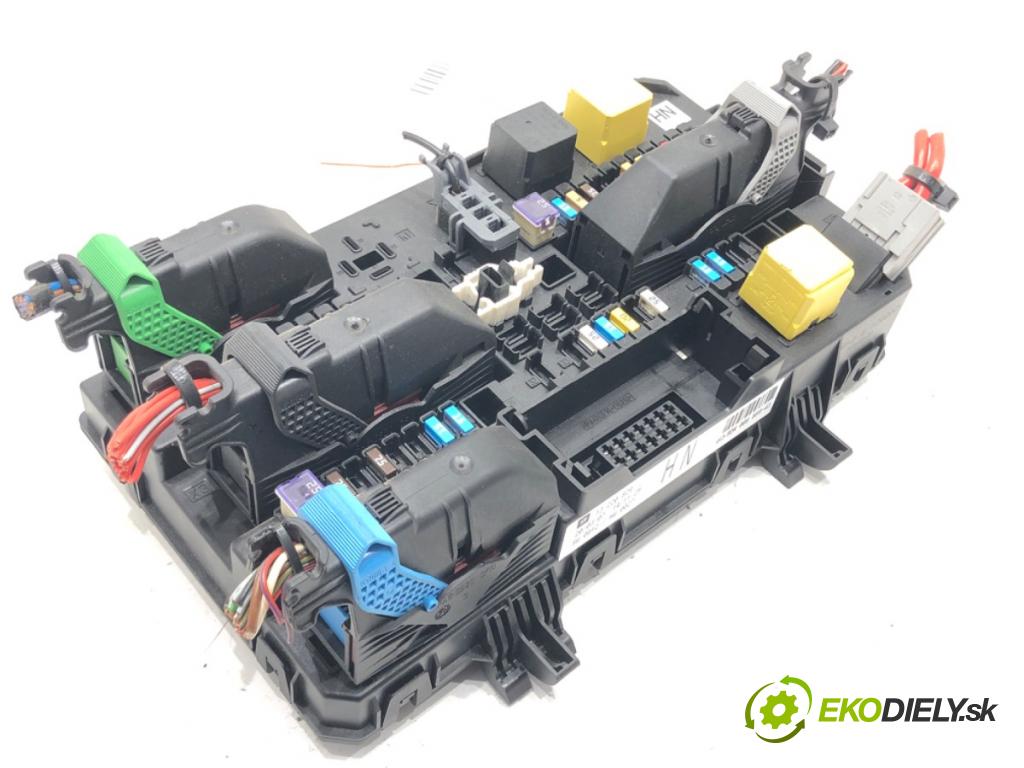 OPEL ZAFIRA B Nadwozie pełne/minivan (A05) 2005 - 2015    1.8 VAN (M75) 103 kW [140 KM] benzyna 2005 - 2015  modul BSI 13220829HN (Pojistkové skříňky)