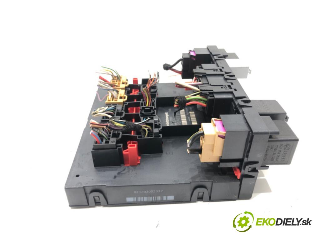 AUDI A3 (8P1) 2003 - 2013    2.0 TDI 103 kW [140 KM] olej napędowy 2005 - 2008  Modul BORDNETZ 8P0907279F (Ostatné)