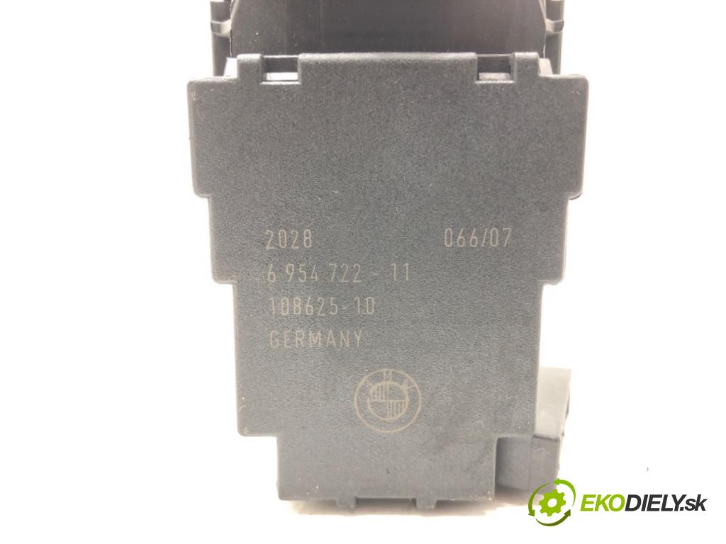 BMW 5 Touring (E61) 2004 - 2010    520 d 120 kW [163 KM] olej napędowy 2005 - 2010  spinačka 6954722 (Spínacie skrinky a kľúče)