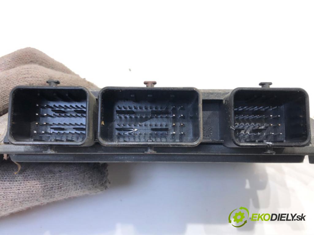 RENAULT CLIO III (BR0/1, CR0/1) 2005 - 2014    1.2 16V (BR02, BR0J, BR11, CR02, CR0J, CR11) 55 kW [75 KM] benzyna 2005 - 2014  riadiaca jednotka Motor 8200522357 (Riadiace jednotky)