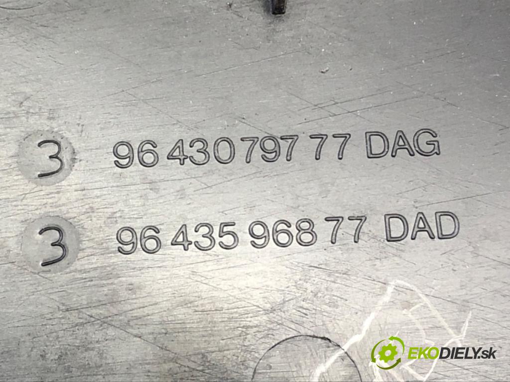 CITROEN C2 (JM_) 2003 - 2017    1.1 44 kW [60 KM] benzyna 2003 - 2012  Torpédo, plast pod čelné okno 9643079777 (Torpéda)