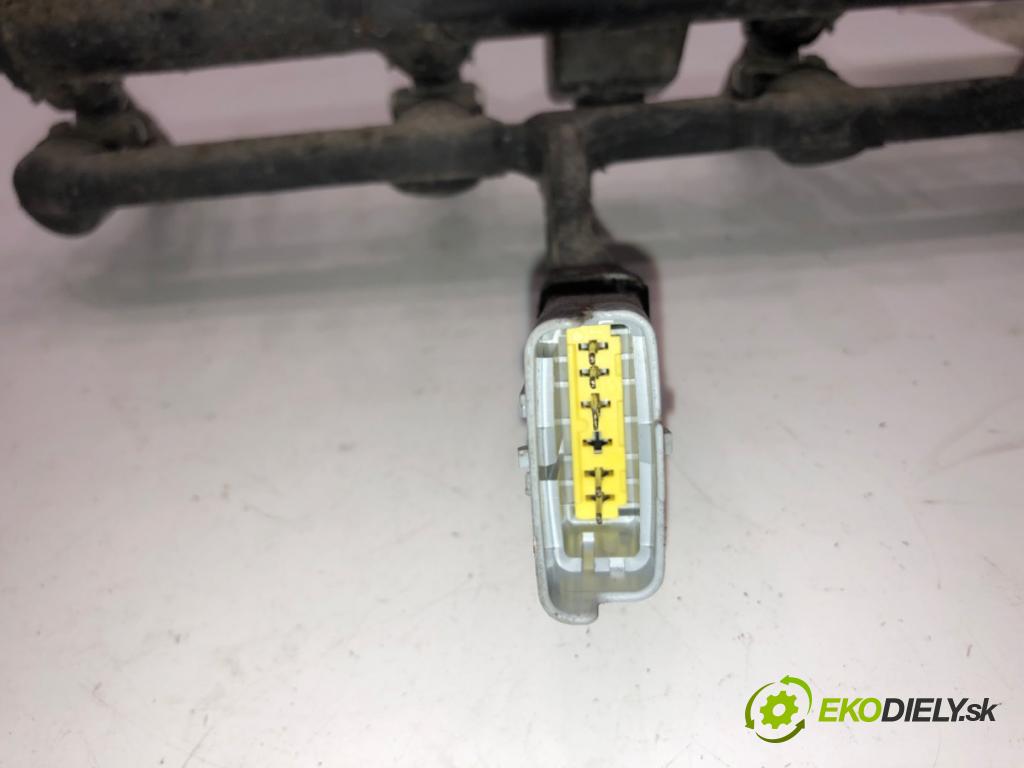 CITROEN C2 (JM_) 2003 - 2017    1.1 44 kW [60 KM] benzyna 2003 - 2012  Lišta vstrekovacia 9655833580 (Vstrekovacie lišty)