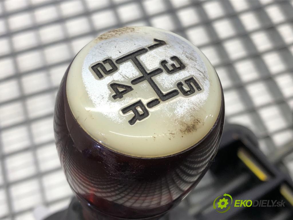 CITROEN C2 (JM_) 2003 - 2017    1.1 44 kW [60 KM] benzyna 2003 - 2012  Kulisa 9680011780 (Rýchlostné páky / kulisy)