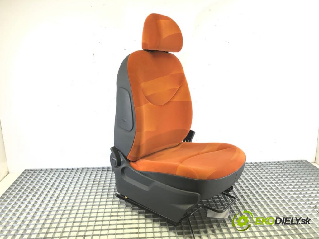 CITROEN C2 (JM_) 2003 - 2017    1.1 44 kW [60 KM] benzyna 2003 - 2012  Sedadlo pravy predný
