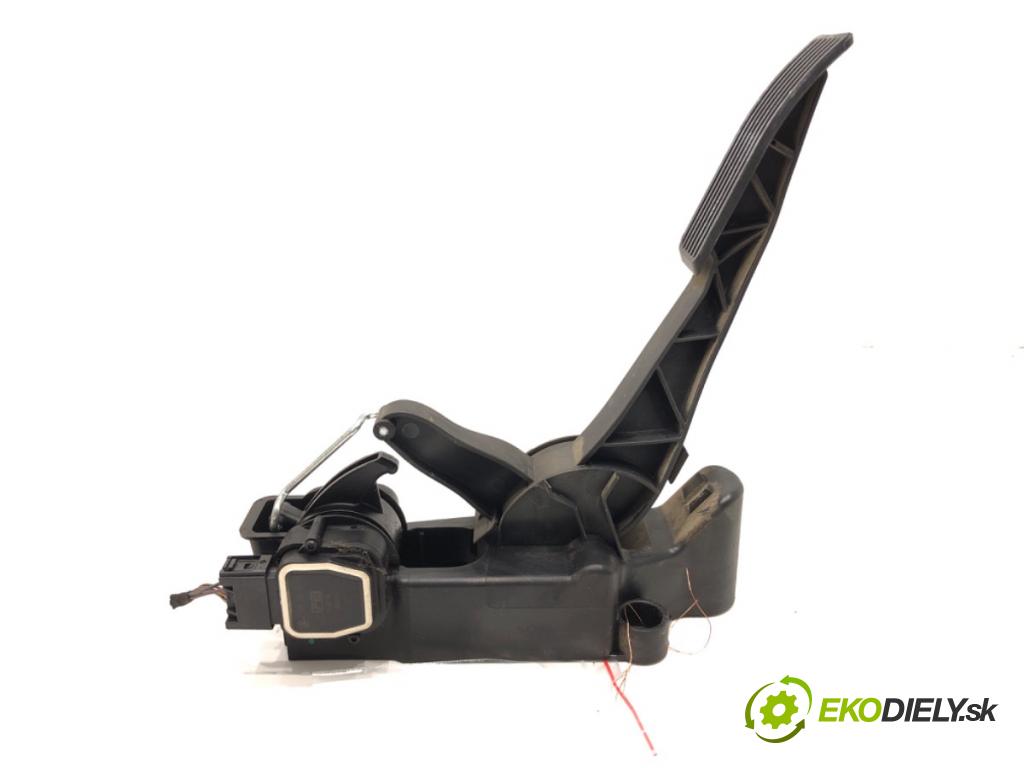 MERCEDES-BENZ KLASA B Sports Tourer (W245) 2005 - 2011    B 180 CDI (245.207) 80 kW [109 KM] olej napędowy 2005 - 2011  Potenciometer plynu A1693001004 (Pedále)