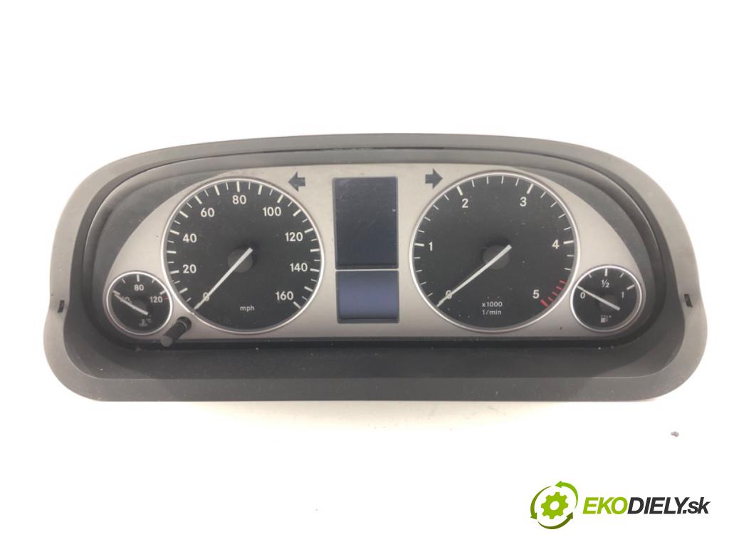 MERCEDES-BENZ KLASA B Sports Tourer (W245) 2005 - 2011    B 180 CDI (245.207) 80 kW [109 KM] olej napędowy 2005 - 2011  Prístrojovka 1031098110 (Prístrojové dosky, displeje)