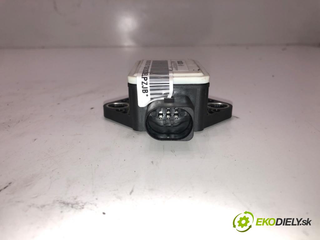 AUDI A4 B7 Avant (8ED) 2004 - 2008    2.0 TDI 103 kW [140 KM] olej napędowy 2004 - 2008  Snímač ESP 8E0907637B