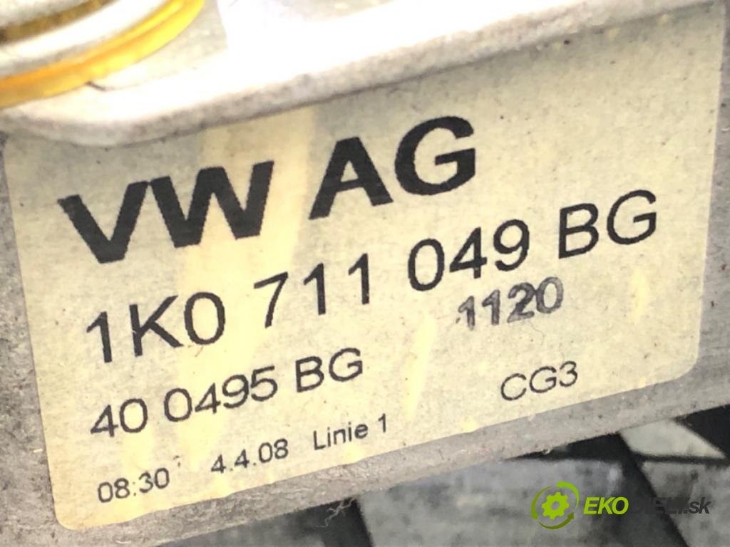 SKODA OCTAVIA II (1Z3) 2004 - 2013    1.9 TDI 77 kW [105 KM] olej napędowy 2004 - 2010  Kulisa 1K0711049BG (Rýchlostné páky / kulisy)