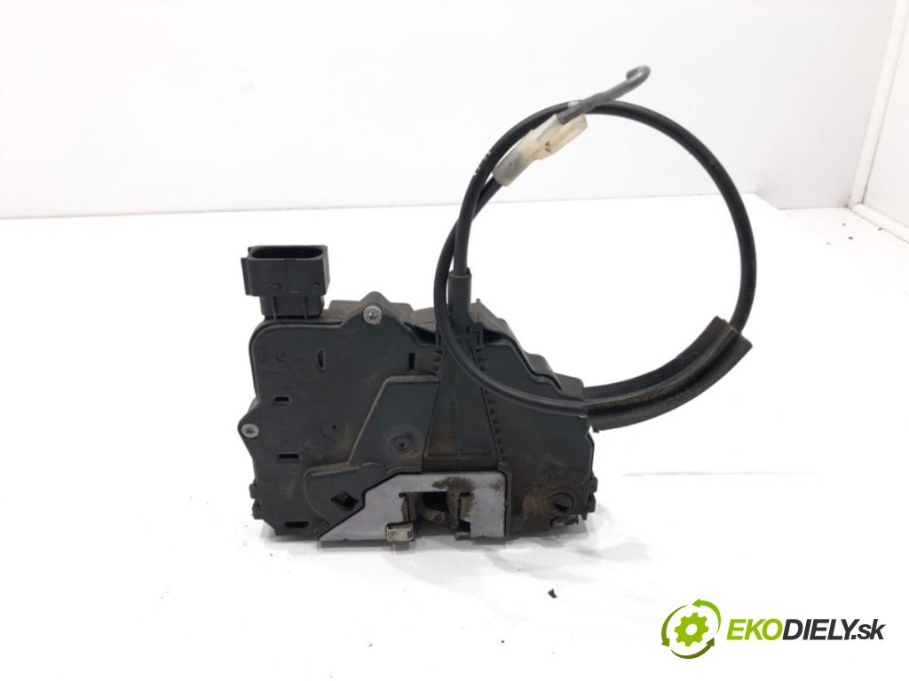 OPEL CORSA D (S07) 2006 - 2014    1.3 CDTI (L08, L68) 66 kW [90 KM] olej napędowy 2006 - 2011  zámok dveře levý zadní část 13258265