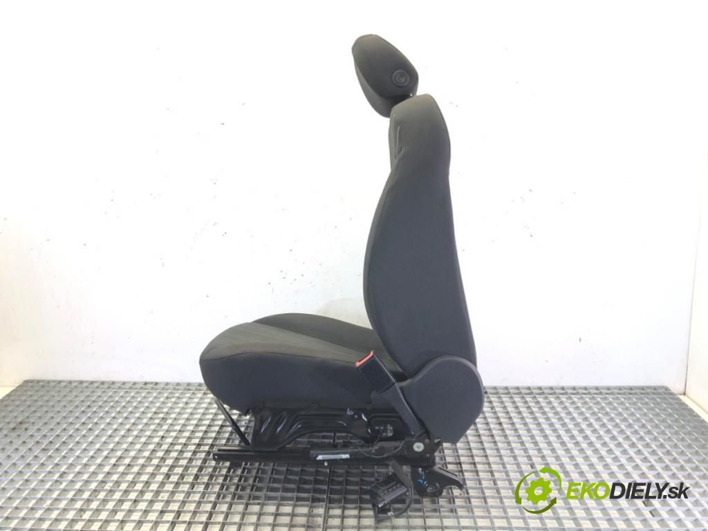OPEL CORSA D (S07) 2006 - 2014    1.3 CDTI (L08, L68) 66 kW [90 KM] olej napędowy 2006 - 2011  Sedadlo pravy predný
